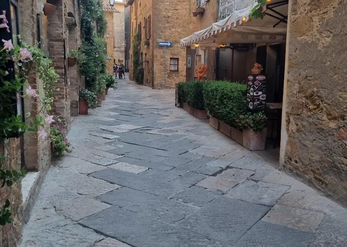 Ognivolta 게스트하우스 피엔자