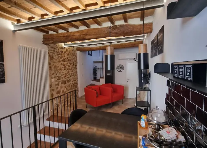 Ognivolta 게스트하우스 4*